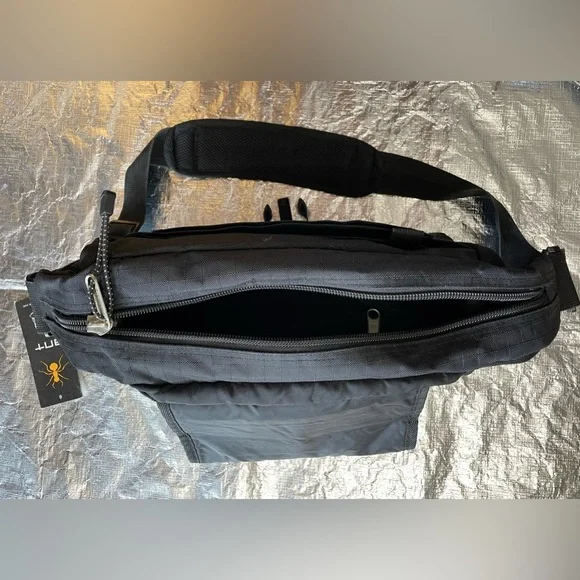 Y2K Messenger Bag design by: Ant Industrial Design. - Picture 4 of 7